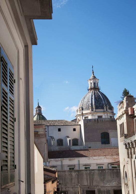 *1*7*4* Via Roma Acomodação com café da manhã Palermo Exterior foto